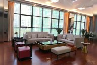 珠海崇峰一號現(xiàn)代高檔輕奢樣板間家具、軟裝飾品工程項(xiàng)目案例！